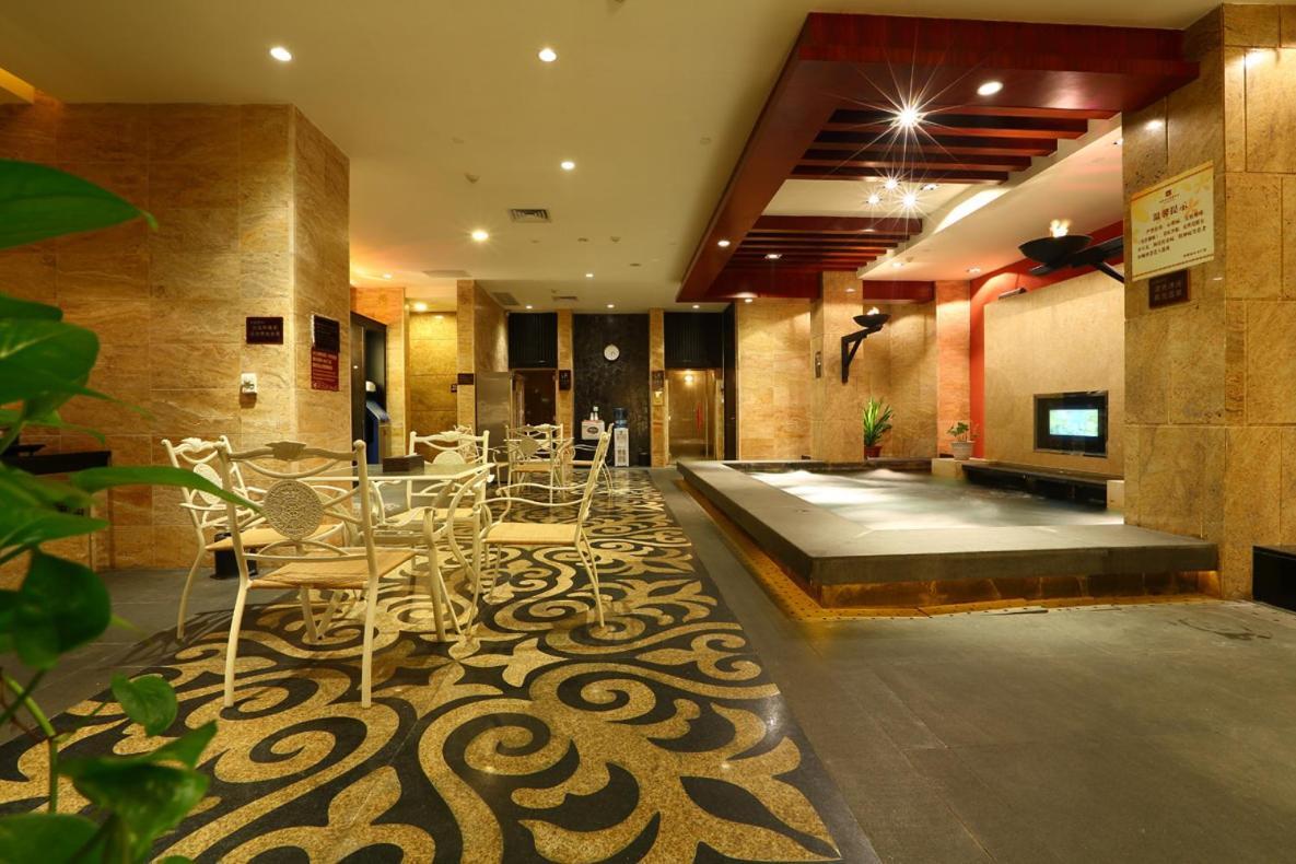 Green Lake Hot Spring Hotel Foshan Exteriör bild