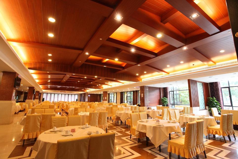 Green Lake Hot Spring Hotel Foshan Exteriör bild